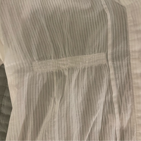 BCBGMAXAZRIA Women’s Short Sleeve Cotton Button Up Top - Picture 10 of 14